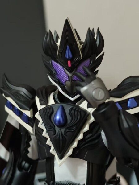 「ガレージキット」shf規格カスタム用 仮面ライダービターガヴ キルシュトルテ
