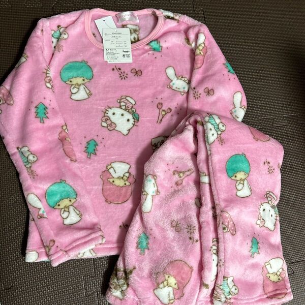 サンリオ モコモコ パジャマ 冬用 女の子 130cm 新品未使用 タグ付き 上下セット