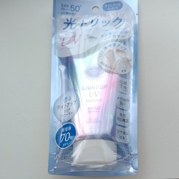光トリックUVエッセンス ライトアップクリアフローラル SPF50+ PA++++