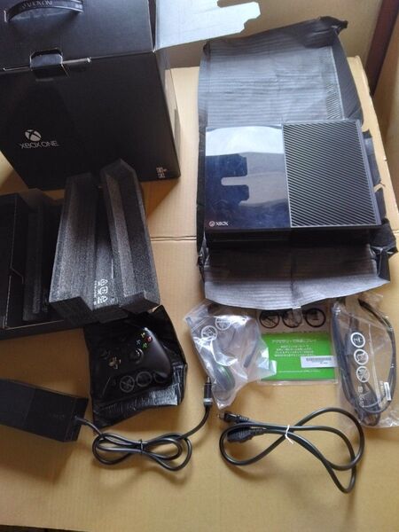 Xbox One 本体
