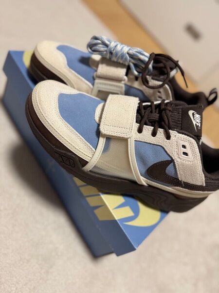 Travis Scott × Nike Zoom Field Jaxx "Pale Ivory and Leche Blue"