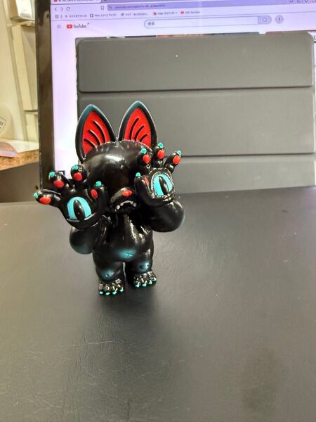 カプセルトイ ジゴクネコおにぎり 黒にぎり フィギュア
