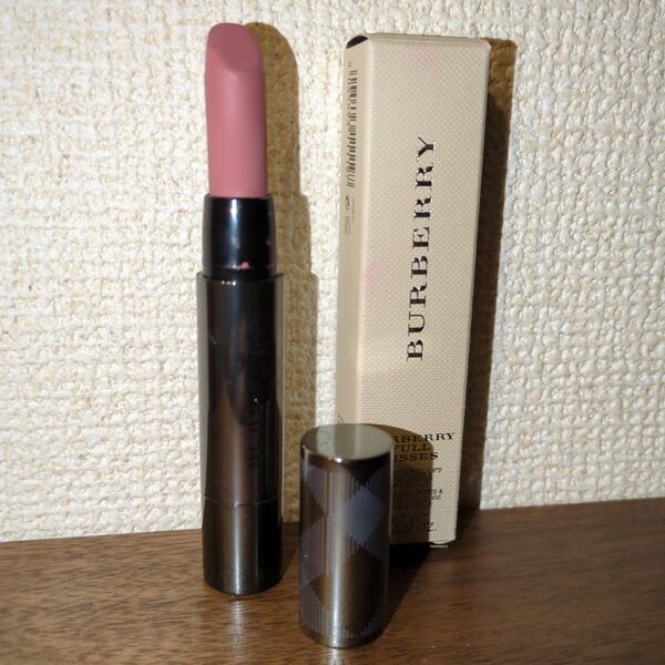 【BURBERRY】 バーバリーフルキス 529 口紅