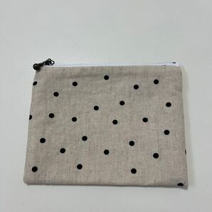 ハンドメイド ドット柄 フラットポーチ ベージュ×黒