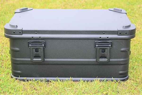 ★マットブラック★スタッキング アルミ コンテナボックス★30L★アウトドア収納ボックス★アルミコンテナ★アウトドコンテナ★