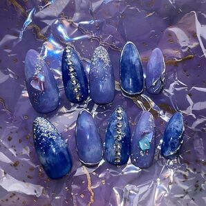 7 ネイルチップ ライラック ブルー ラメ ニュアンスネイル 寒色 梅雨ネイル 紫陽花ネイル 宇宙ネイル