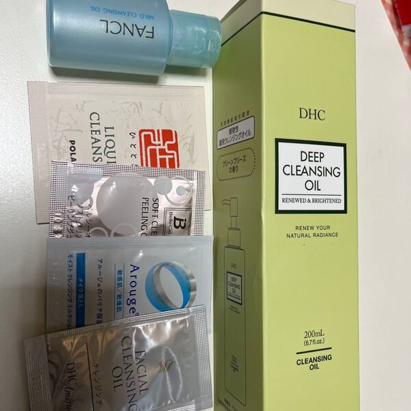 DHC薬用ディープクレンジングオイル リニューブライト200mL と、おまけのクレンジング5個