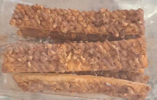 アヤベ洋菓子 くるみ&チョコパイ アウトレット 本日までの予定です