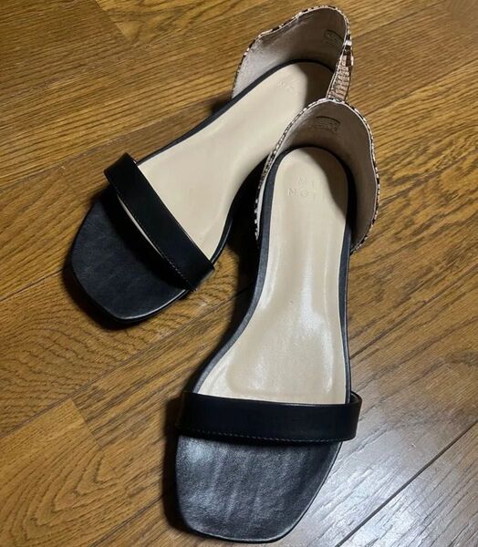 サンダル スクエアトゥセパレートサンダル