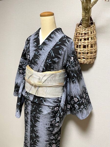 洗える着物 単衣 縦模様 ポリエステル小紋 身丈(肩から)161㎝