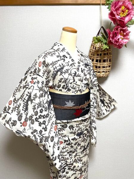 未使用 綿 紅型風模様 綿紅梅浴衣 身丈(肩から)148.5㎝ 小柄なかた用