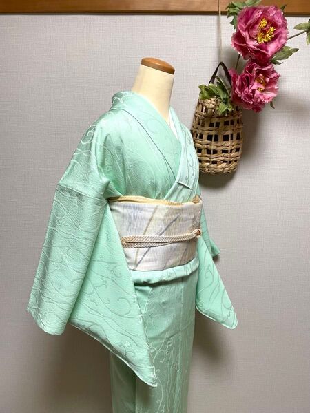正絹 単衣 色無地調着物 蔓草模様 一つ紋入り 身丈(肩から)159㎝