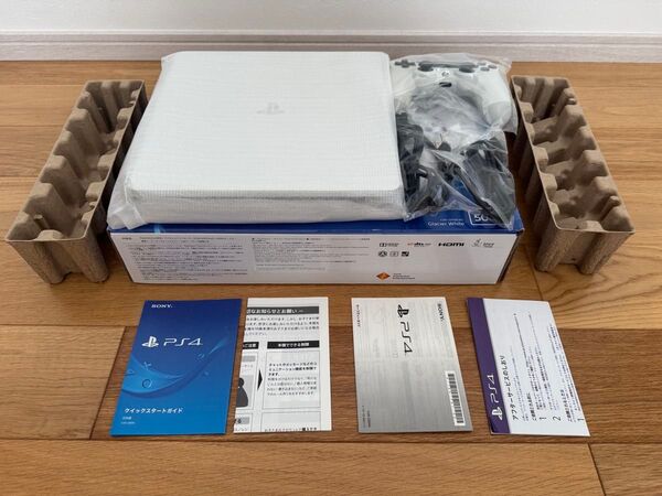 美品 PS4 本体 プレステ4 Play Station ホワイト 500GB