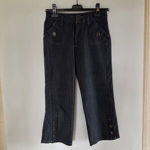 CAROUGE デニム ジーンズ 七部丈 ボタン付き デニムパンツ
