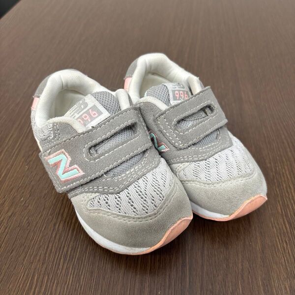 New Balance 996 ベビーシューズ グレー ピンク