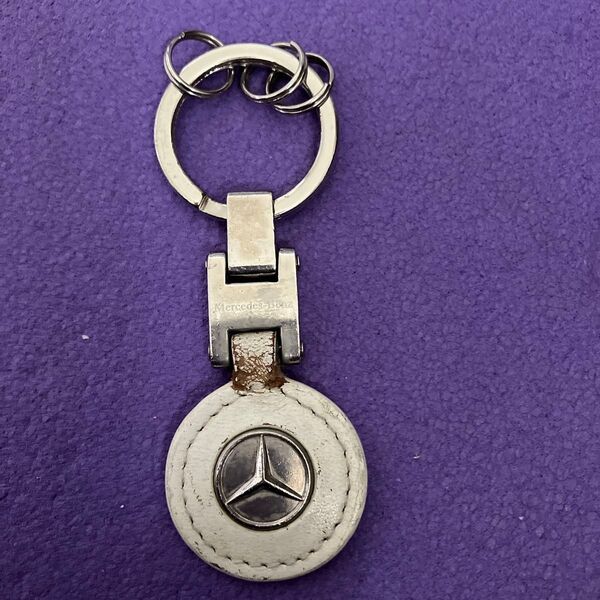 Mercedes-Benz キーホルダー キーリング ホワイト 白