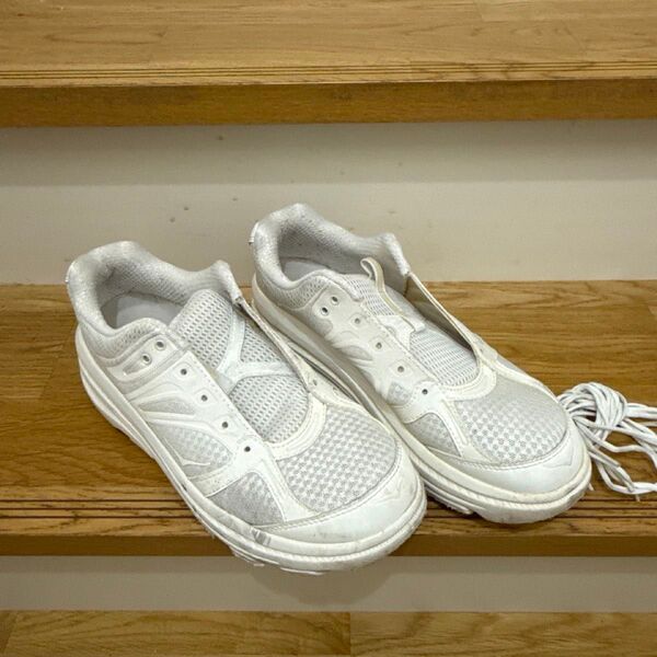HOKA ONE ONE × ENGINEERED GARMENTS Bondi B EG