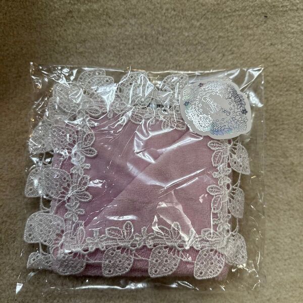 近沢レースシーズンハンカチ ストロベリー(薄いピンク)