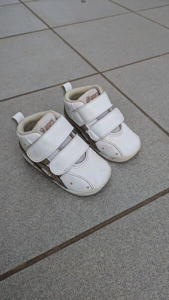 アシックス asics SUKU2 (スクスク)AMULEFIRST SL1144A223 白 スニーカー 12.5cm