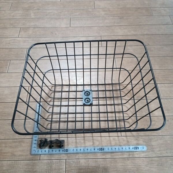 自転車小型カゴ 留め具付き