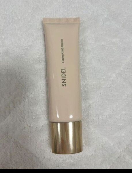 SNIDEL BEAUTYイルミネイティングプライマー 化粧下地 日焼け止め 美容液01 シャンパンベージュ