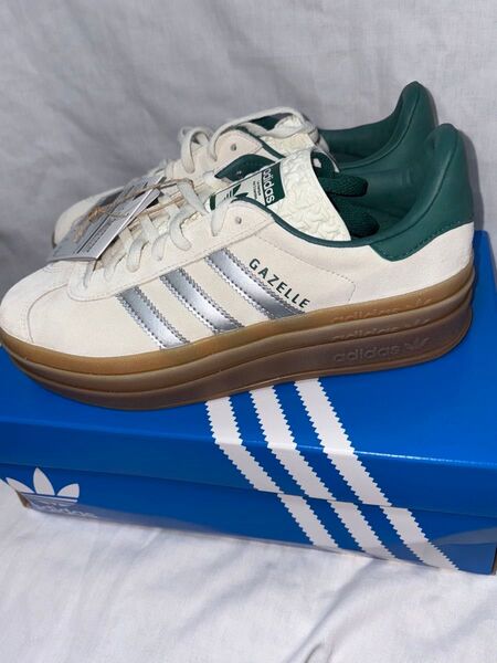 ★新品★adidasガゼルボールド厚底スニーカー★