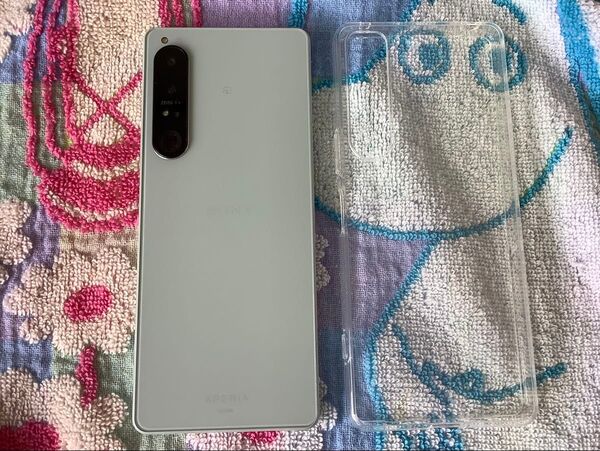 外装美品 Xperia 1 Ⅳ SOG06 アイスホワイト SIMロック解除済 望遠サンプル掲載 ソニー エクスペリア