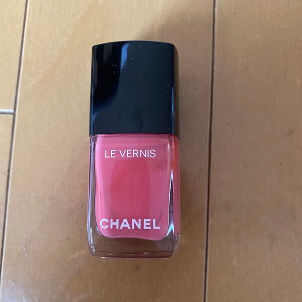 CHANEL シャネル マニキュア ヴェルニ606