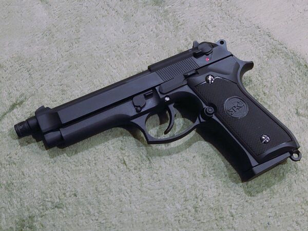 SRC M92 逆ネジ アウターバレル版 SR92 M92F ベレッタ