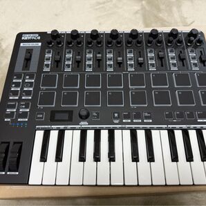 MIDIコントローラー keypad pro