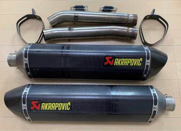 【マフラー】隼用 アクラポビッチ スリップオン カーボン マフラー GSX1300R ハヤブサ 08-17 AKRAPOVIC