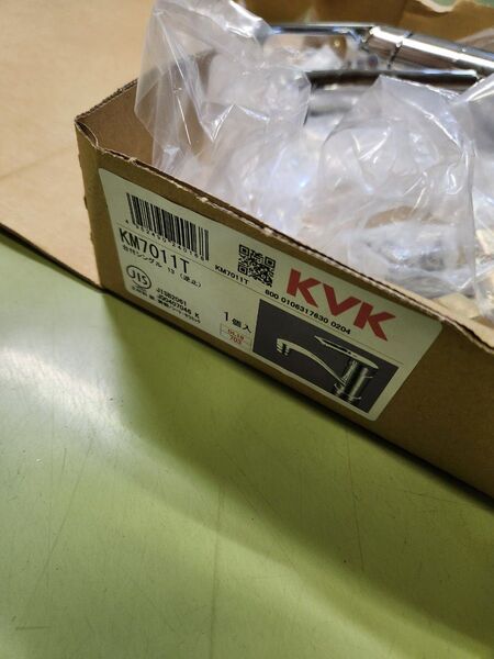 KVK KM7011T 台所シングル水栓 13 逆止付き 新古品 シングル混合水栓