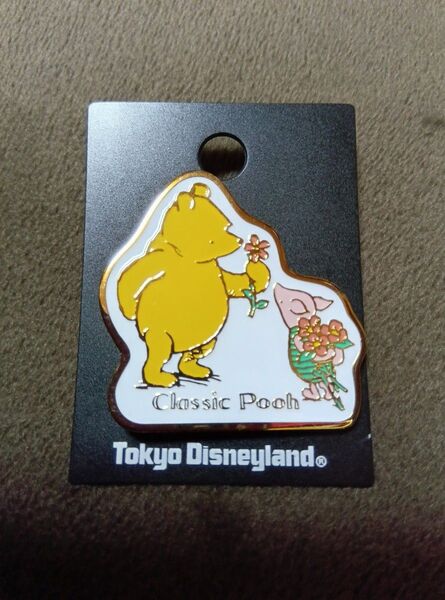ディズニープーさんピンバッジ◆東京ディズニーランドクラシックプーピンバッジ 未使用 1点