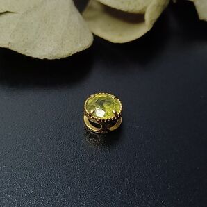 【超希少石/最強品質】宝石☆スフェーン*約5mm* 天然石ネックレストップ(K18)