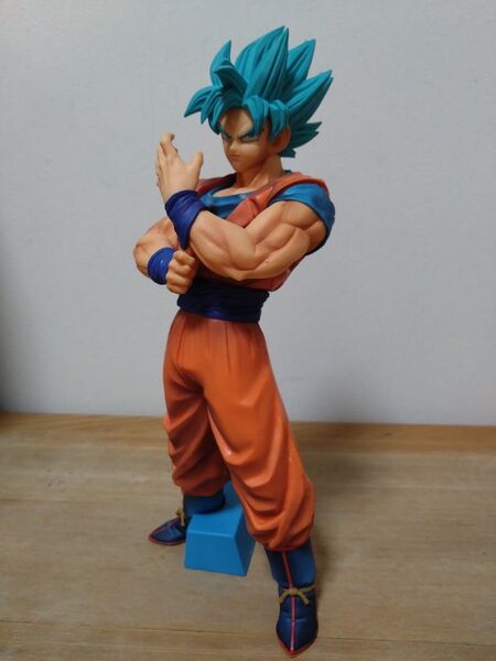 一番くじドラゴンボールメモリーズ C賞超サイヤ人ゴッド 悟空