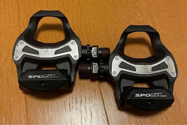 SHIMANO SPD-SL ペダル PD-R550 ほぼ未使用品 SHIMANO赤クリート付き