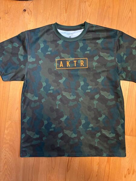 AKTR Tシャツ