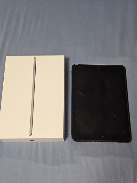 iPad 10.2インチ Wi-Fi 64GB スペースグレイ (第9世代)