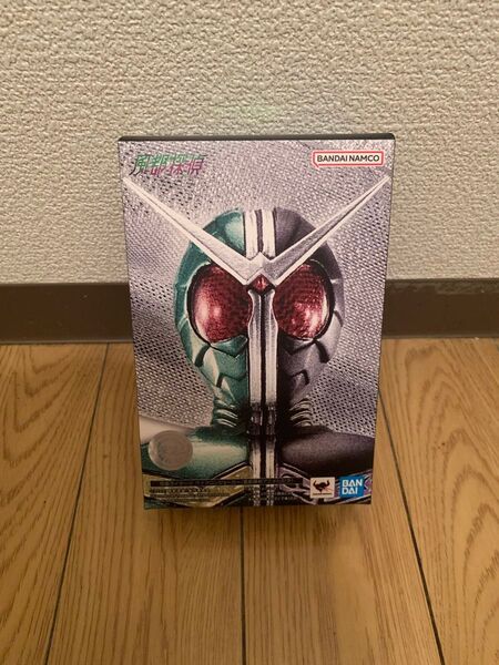 S.H.フィギュアーツ (真骨彫製法) 仮面ライダーW サイクロンジョーカー (風都探偵アニメ化記念) 新品未開封品 即日発送