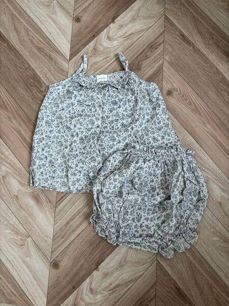 mobebe 小花柄セットアップ 80size