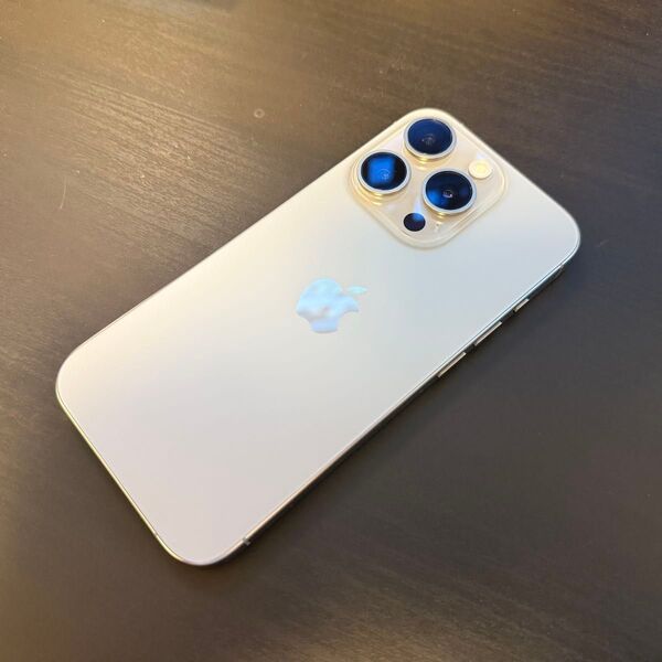 iPhone 15 Pro 128GB シャッター音無 ナチュラルチタニウム アメリカ版