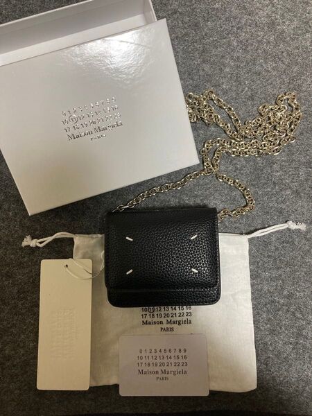新品 Maison Margiela メゾンマルジェラ チェーンショルダー付きミニ財布