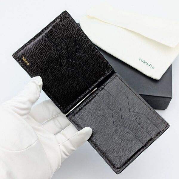 美品 ヴァレクストラ マネークリップ 二つ折り 財布 ブラック シルバー金具