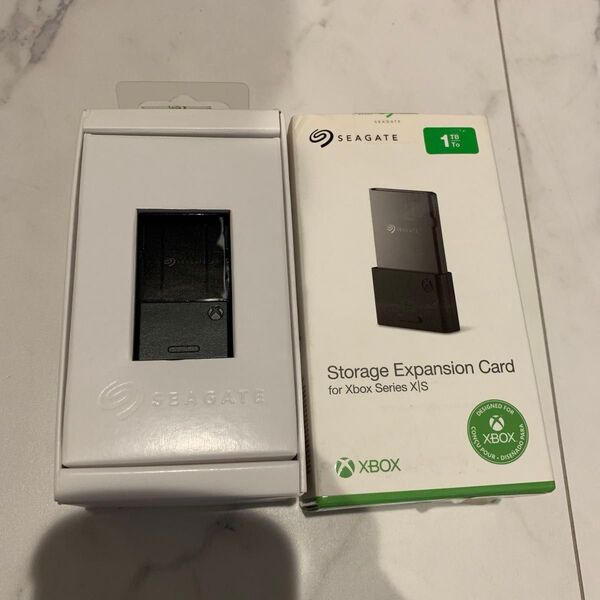 Seagate ストレージ拡張カード 1TB