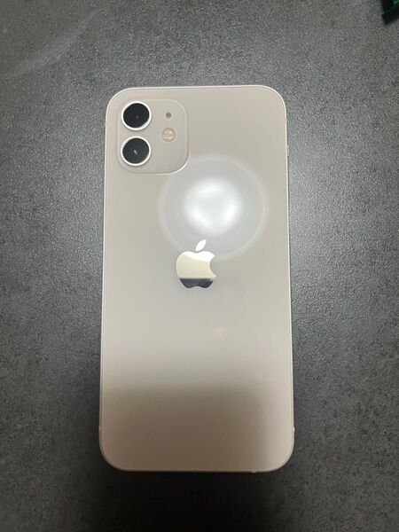 iPhone 12 128GB ホワイト