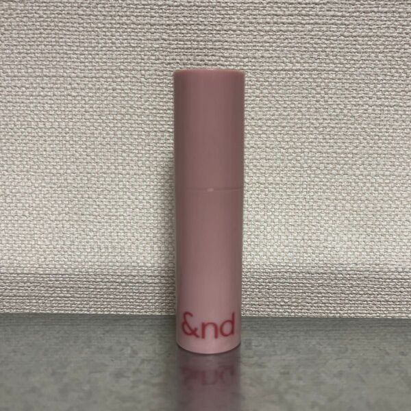アンドバイロムアンド グラッシーボムティント BR02 ローズビーン Glassy Bomb Tint Rose bean