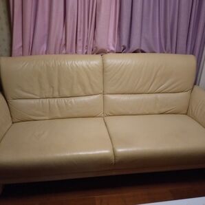 ドイツ製himolla / ヒモラ 3人掛けソファ カッセル 総革 クリーム色