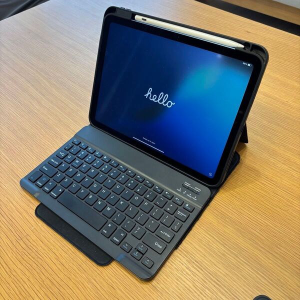 【早い者勝ち】iPad 第10世代 キーボードケース、ペンシル付