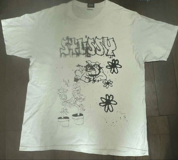 stussy グラフィックtシャツ