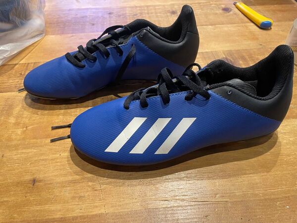 Adidas サッカーシューズ 23cm